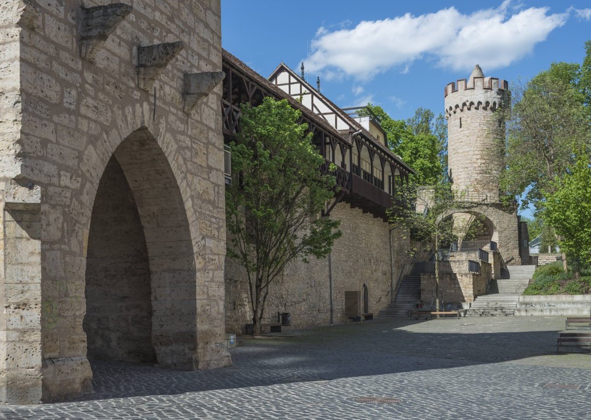 Altstadt Jena mit Johannisturm und Pulverturm