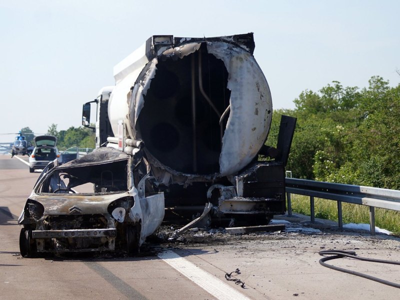 Autobahn 9 A9 Unfall Dessau Bitterfeld