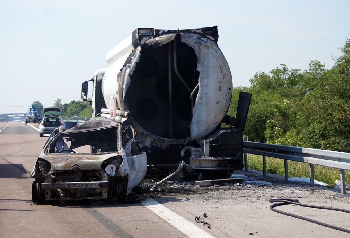 Autobahn 9 A9 Unfall Dessau Bitterfeld