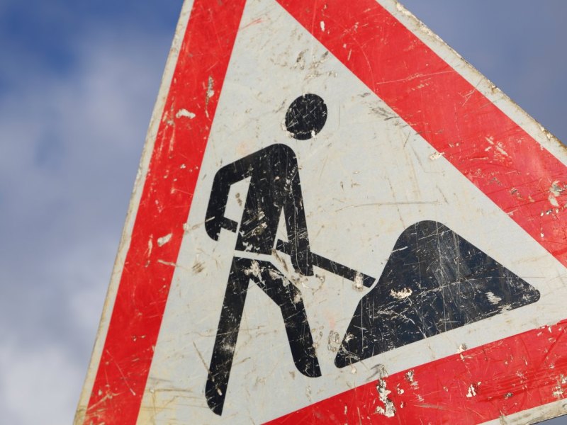 Baustelle, Schild, Baustellenschild, Bauarbeiten, Verkehrsschild, Symbol, Symbolfoto, Symbolbild