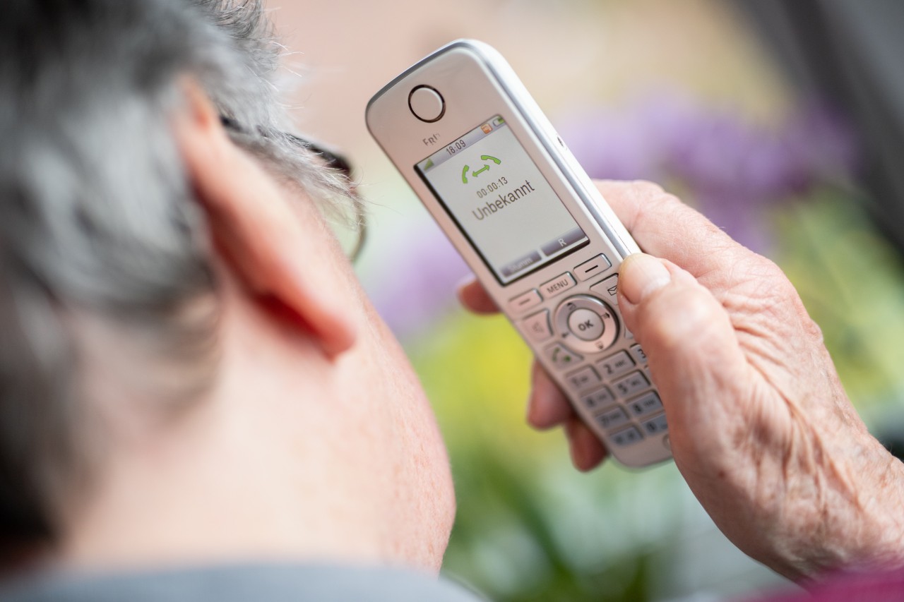 In Eisenach werden immer mehr Menschen von der Kriminalpolizei über ihre Vermögenswerte telefonisch befragt. (Symbolbild)