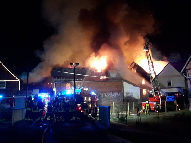 Der Brand eines Vierseitenhofes in Trebra mit Autoren-Genehmigung.