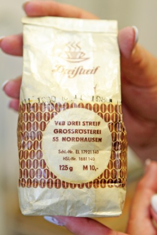 125 Gramm des Mona Kaffees kosteten stolze 10 Mark. Foto: Axel Heyder