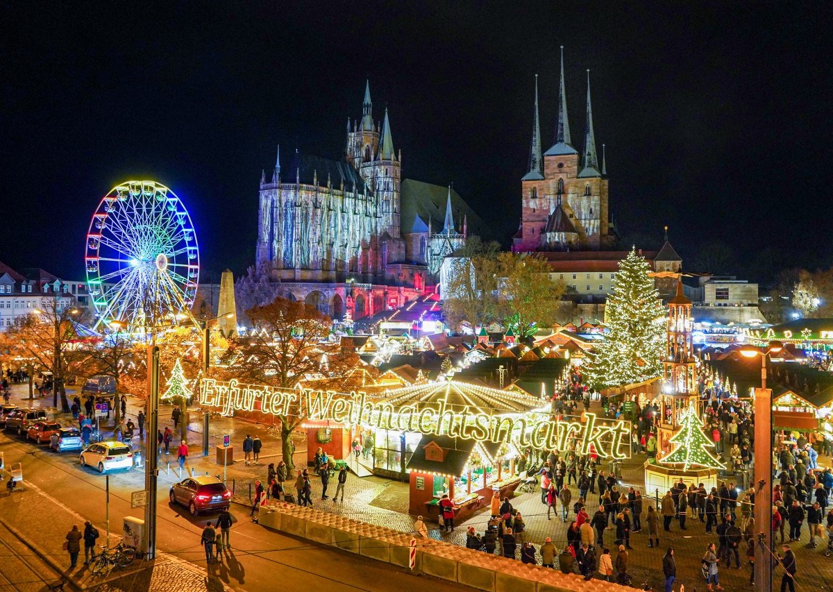 Der Erfurter Weihnachtsmarkt bringt sich in Stellung.