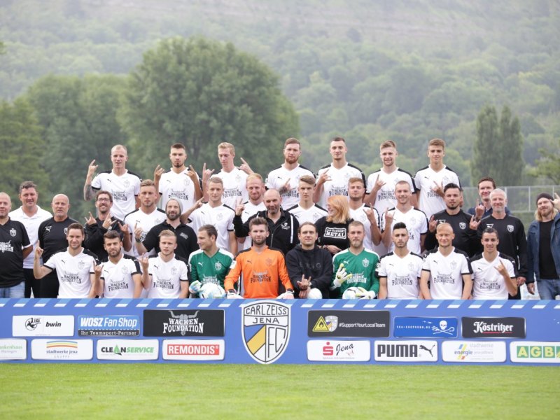 FC Carl Zeiss Jena Teamfoto Pommesgabel