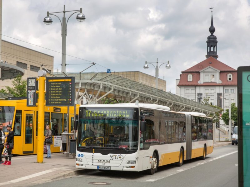 Fernbus Bahn Thüringen neue Strecken.jpg