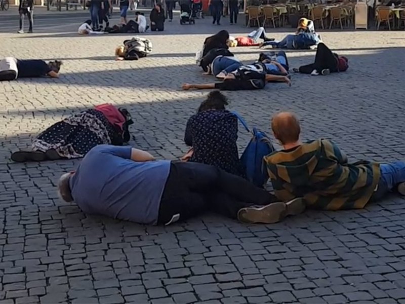 Fischmarkt Erfurt Flashmob zur Woche der seelischen Gesundheit