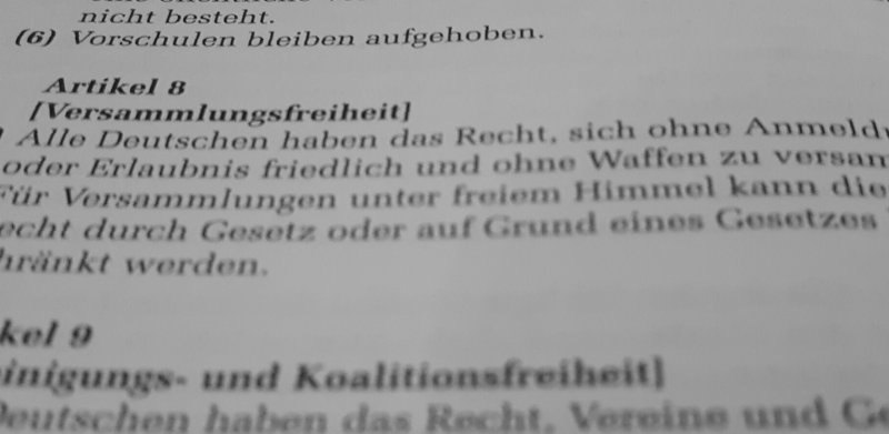 Grundgesetz, Versammlungsfreiheit, Versammlungsrecht, Versammlung, Demo, Demonstration, GG, Artikel 8, Symbolfoto, Symbol, Symbolbild
