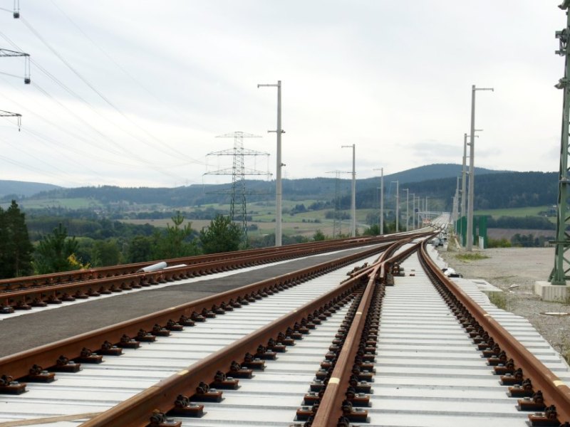 ICE-Trasse zwischen Erfurt und Ebensfeld / Nürnberg bei Wolfsberg