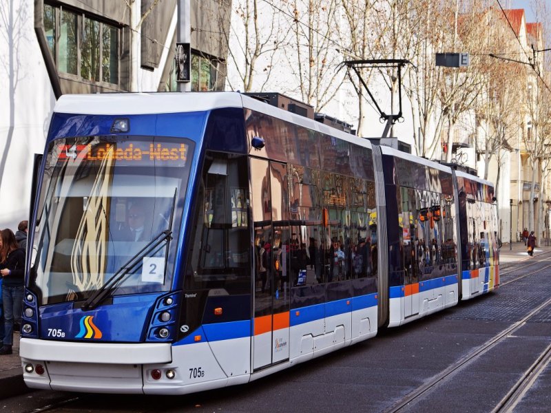 Jena Straßenbahn Tramino Symbolbild Nahverkehr Tram.JPG