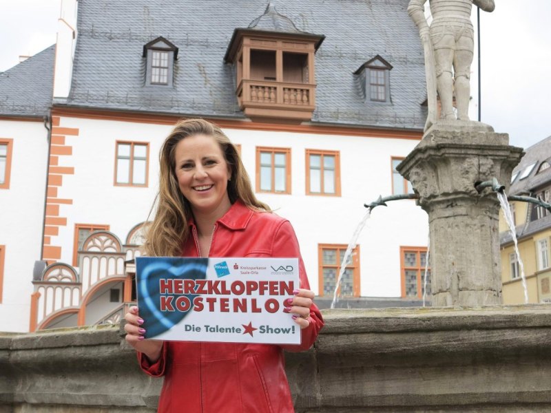Katharina Herz auf dem Pößnecker Marktplatz.jpg