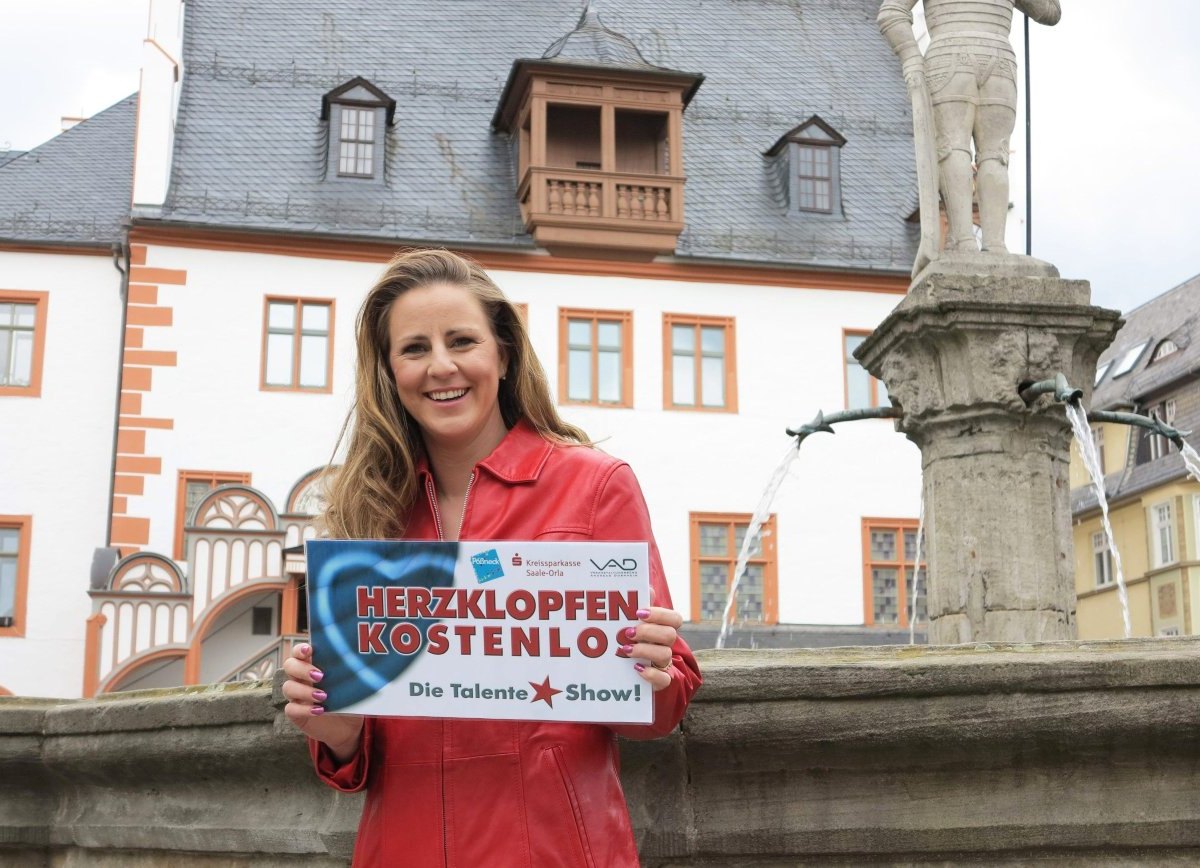 Katharina Herz auf dem Pößnecker Marktplatz.jpg