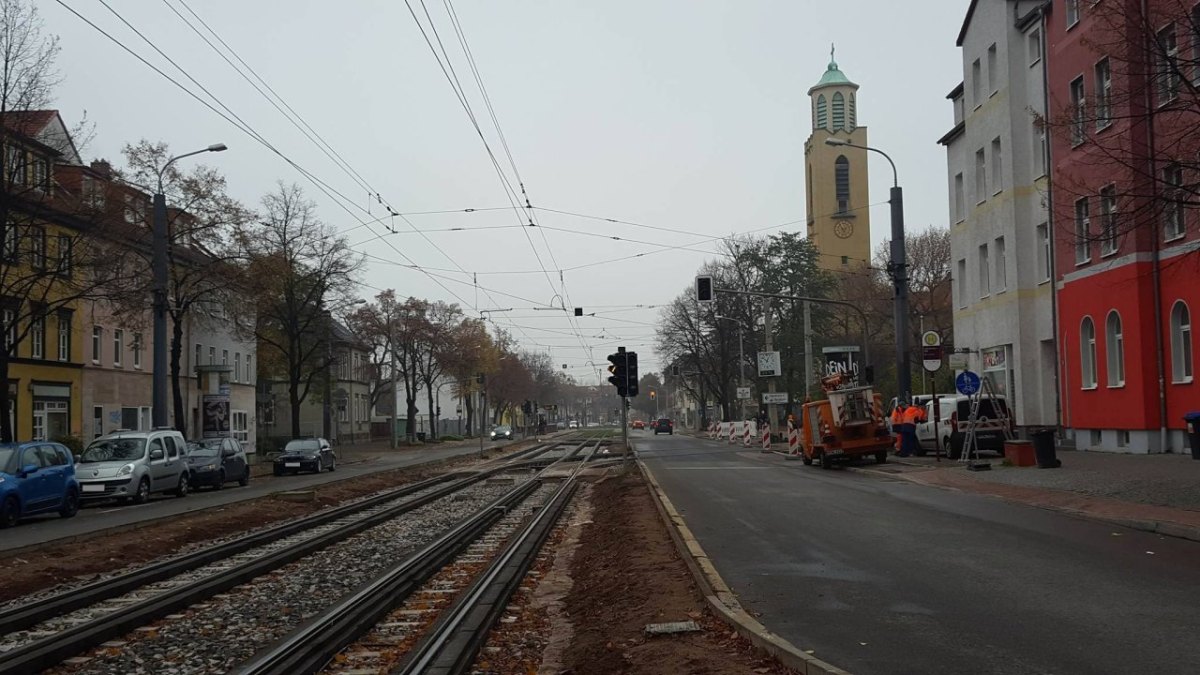 Magdeburger Allee mit Lutherkirche in Erfurt