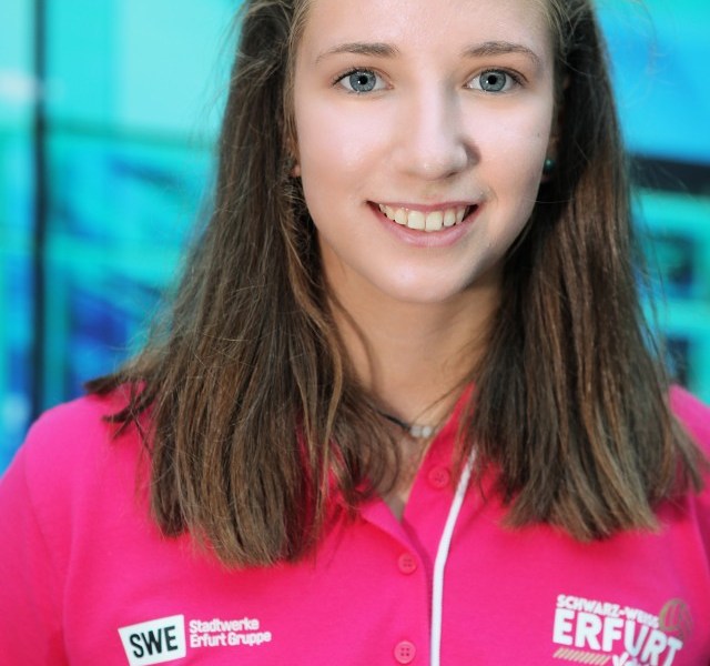 Paula Mertten vom Schwarz-Weiß Erfurt Volleyteam.