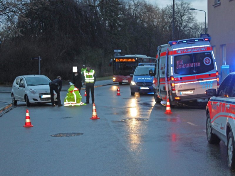 Radfahrerin bei Unfall am Hermann-Brill-Platz in Weimar verletzt