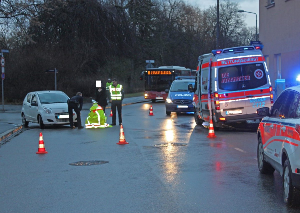 Radfahrerin bei Unfall am Hermann-Brill-Platz in Weimar verletzt