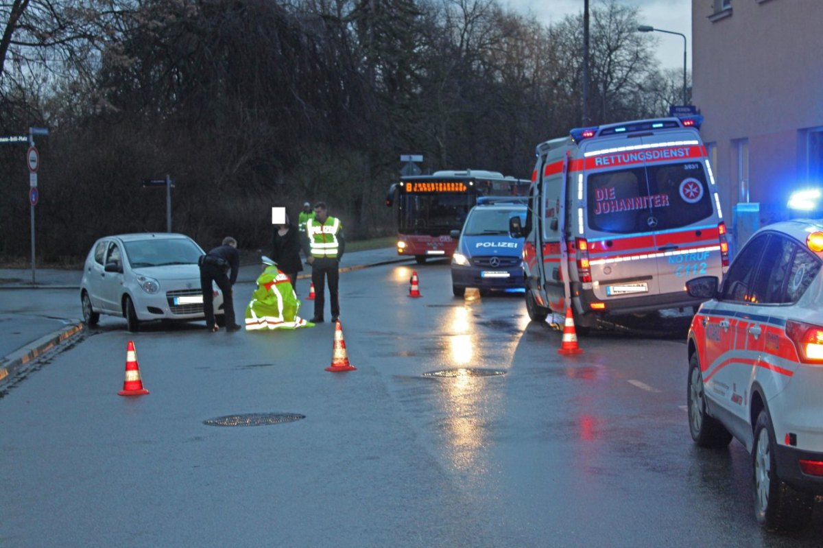 Radfahrerin bei Unfall am Hermann-Brill-Platz in Weimar verletzt