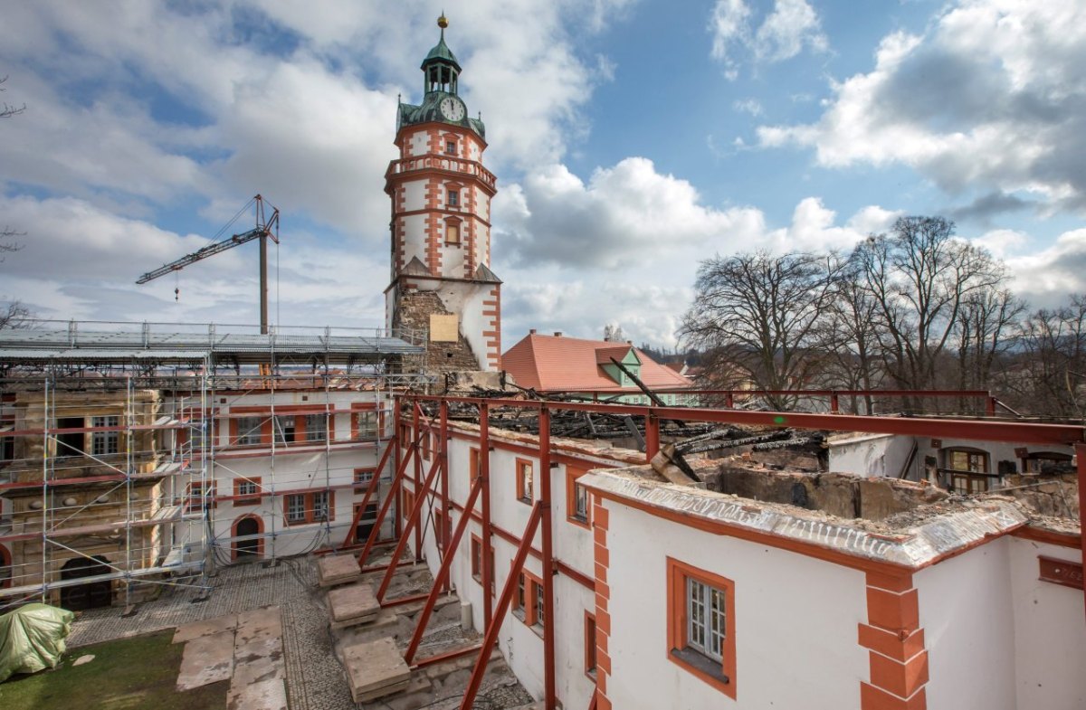 Schloss Ehrenstein Ohrdruf.jpg