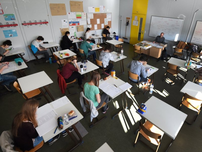Schüler bei einer Prüfung