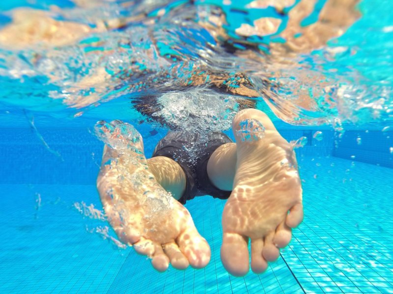 Schwimmbecken