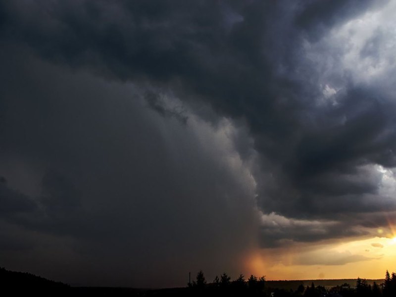 Thüringen Downburst Gewitter Phänomen.JPG