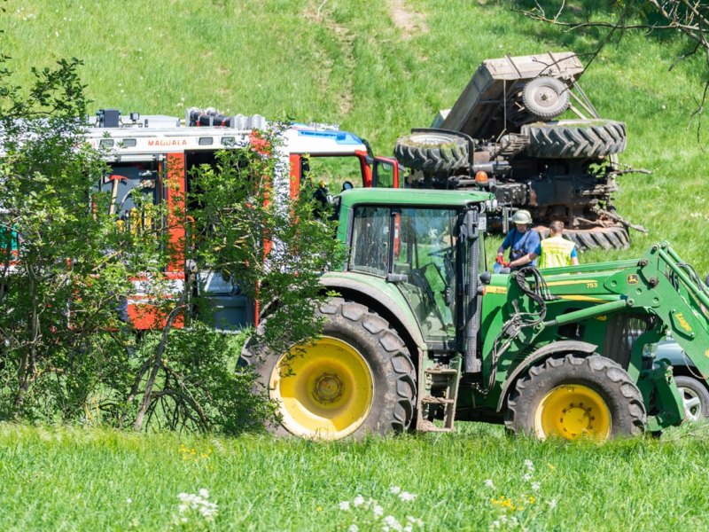 Traktor bei Magdala umgekippt