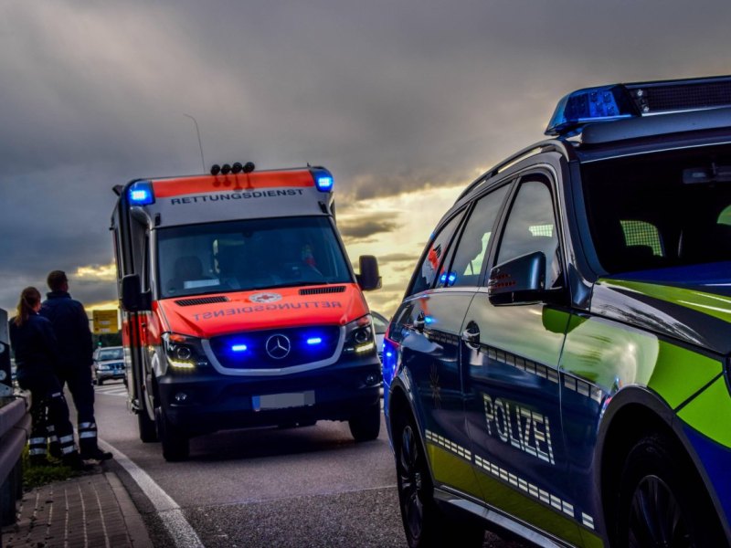 Unfall Polizei und Krankenwagen