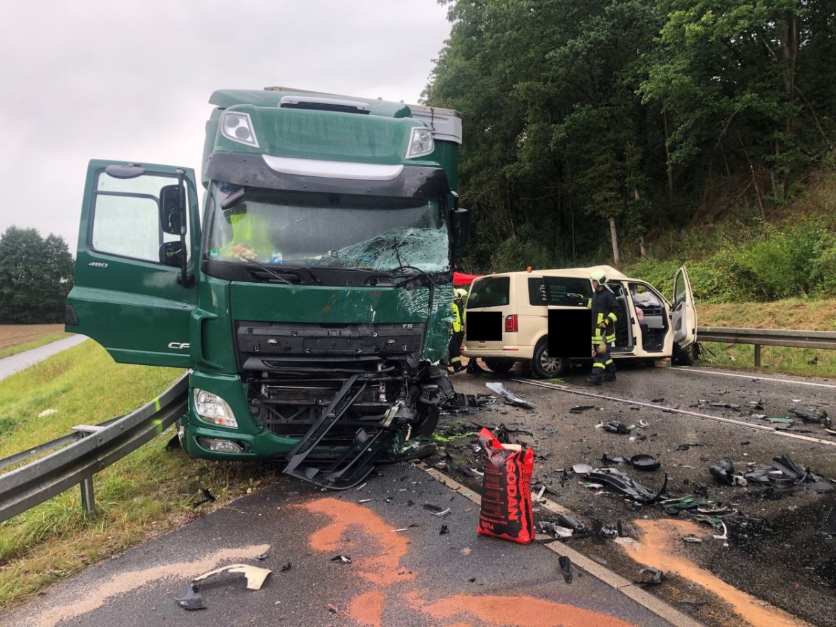 Unfall Thüringen B80.jpg