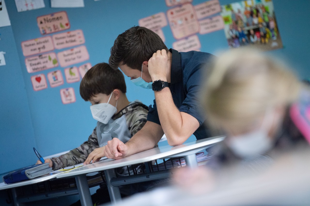 Ab dem 05. Januar dürfen viele Kinder endlich wieder in den Unterricht – aber lange noch nicht alle. (Archivbild)