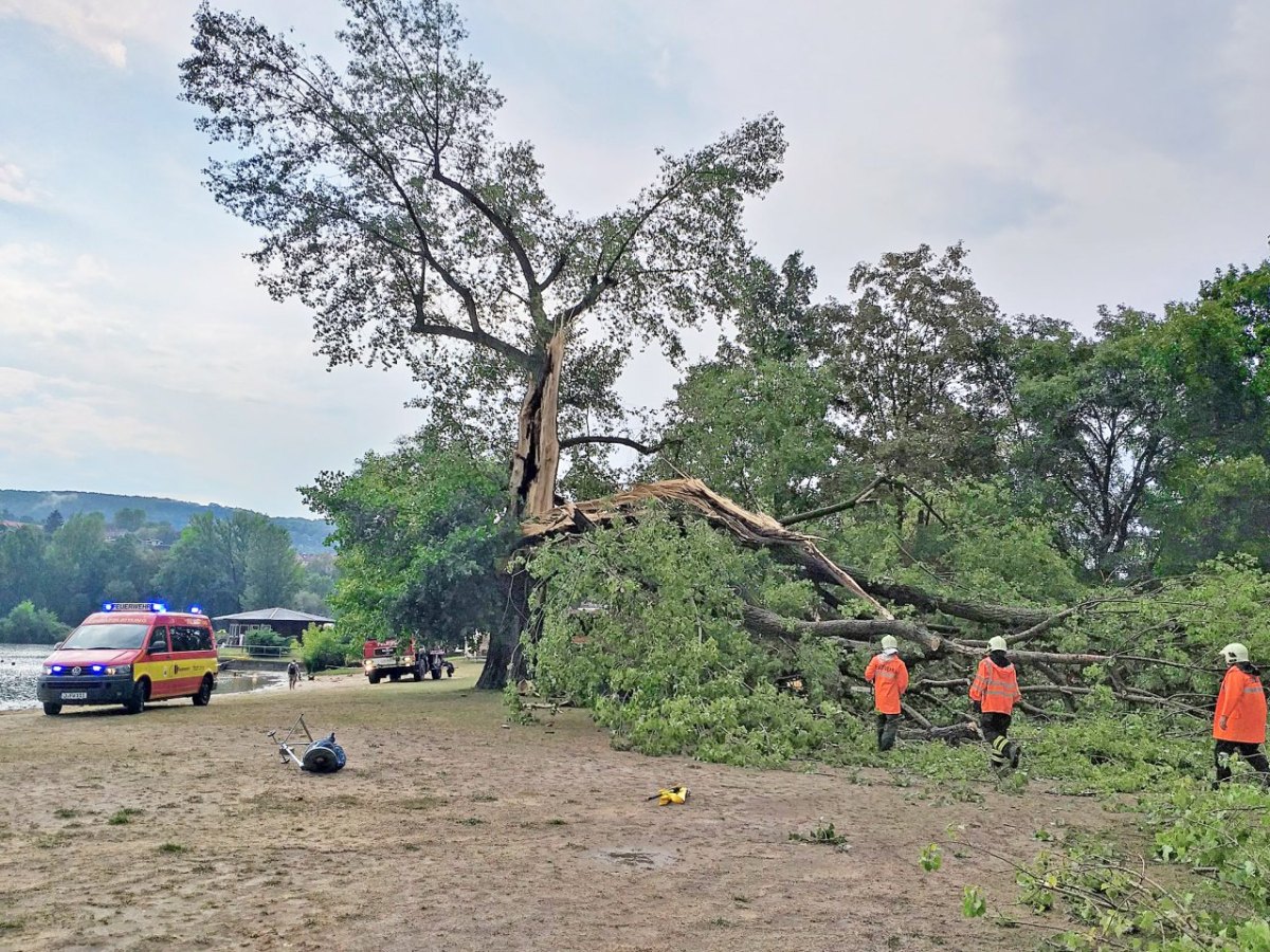 Unwetter Südbad Schleichersee Jena Feuerwehr Jena