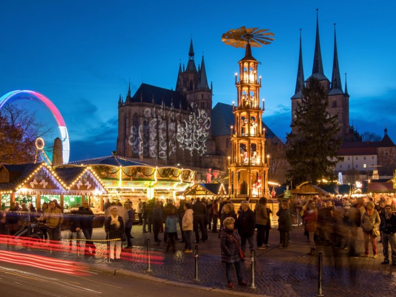Weihnachtsmarkt auf dem Domplatz in Erfurt