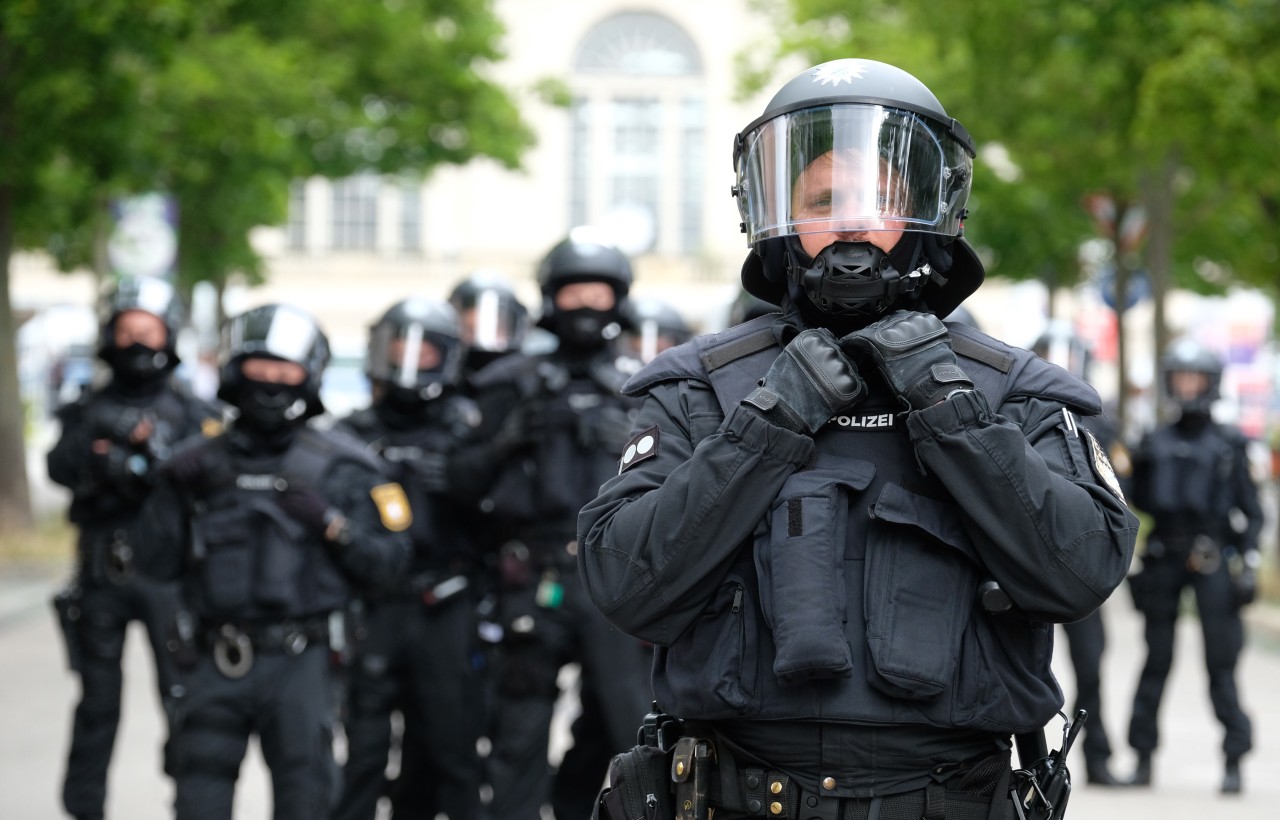 Die Polizei war bei den Versammlungen in Weimar aktiv. 