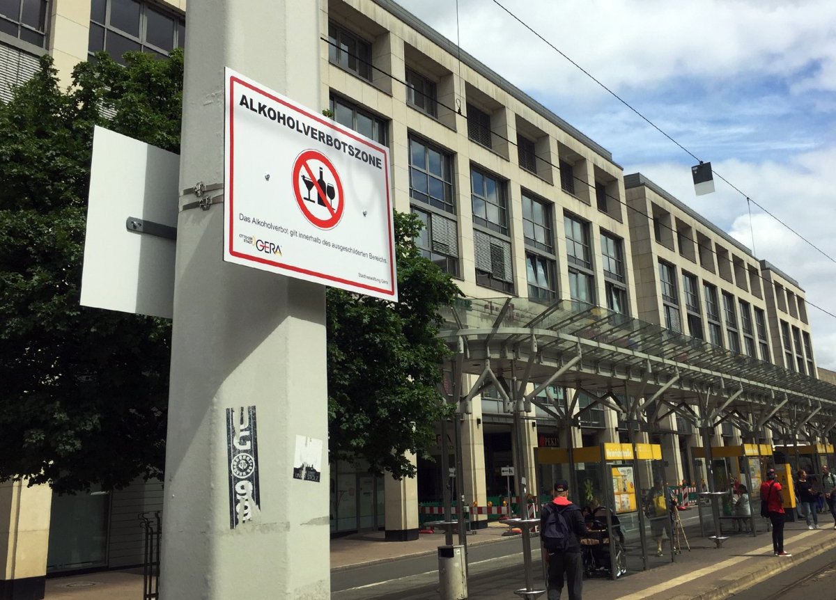 Zentrale Haltestelle in der Heinrichstraße in Gera