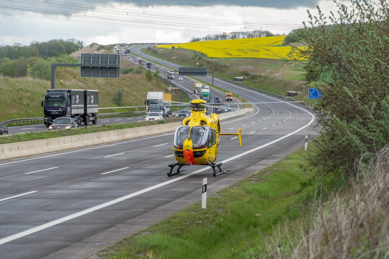 Auch der Rettungshubschrauber „Christoph 70“ kam zur A4 geflogen.