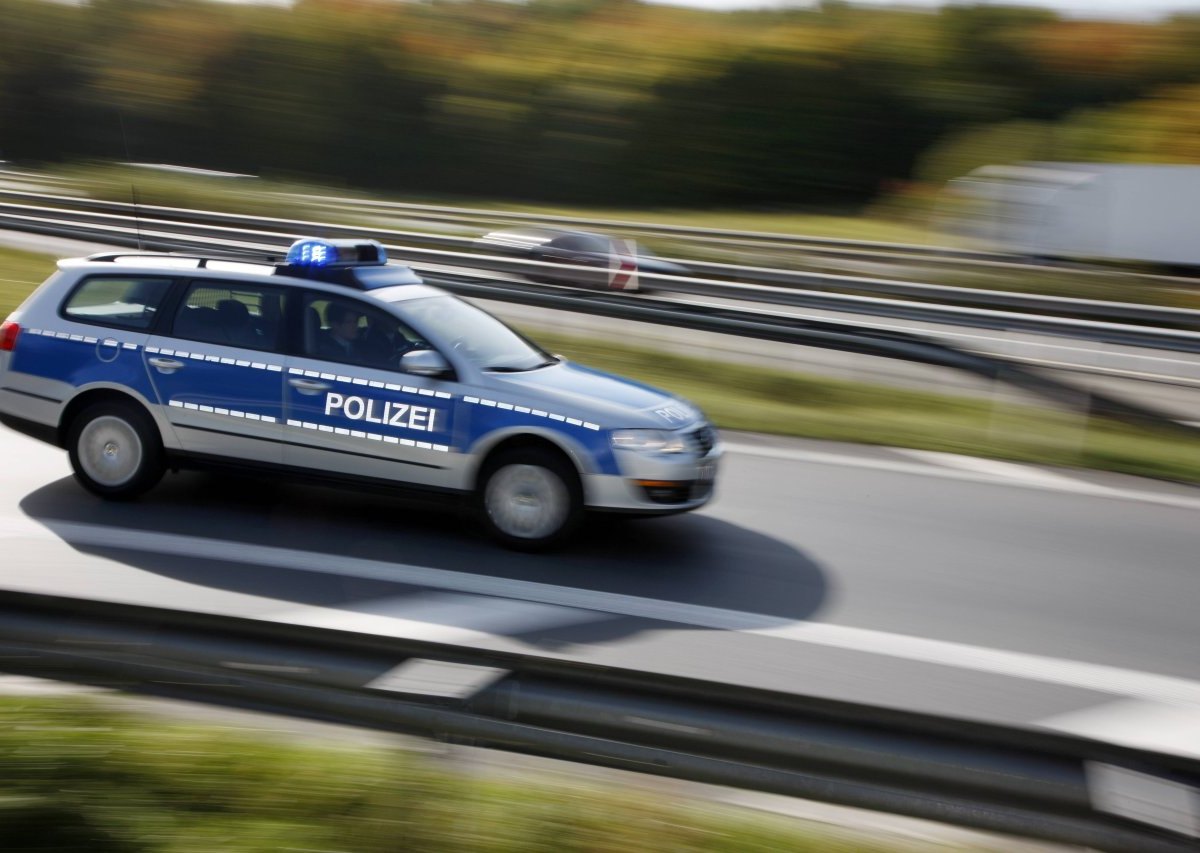 a73 polizei autobahn.jpg