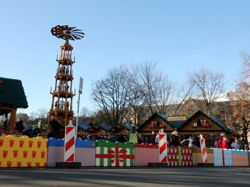 betonsperren-weihnachtsmarkt-erfurt