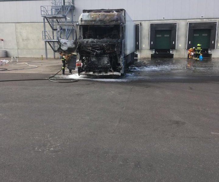 erfurt-lkw-feuer