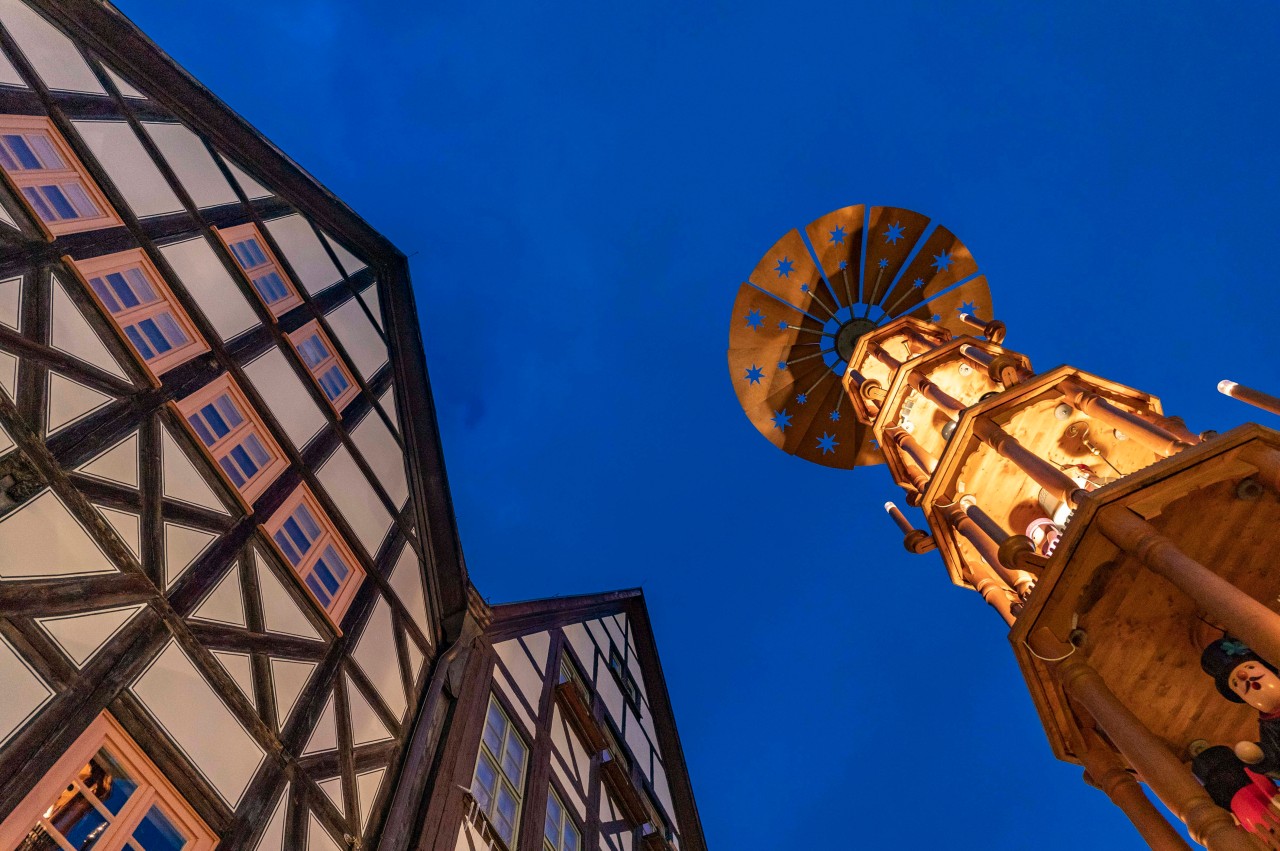 Erfurt: Die Pyramide bleibt trotz Absage des Weihnachtsmarkts bestehen. 