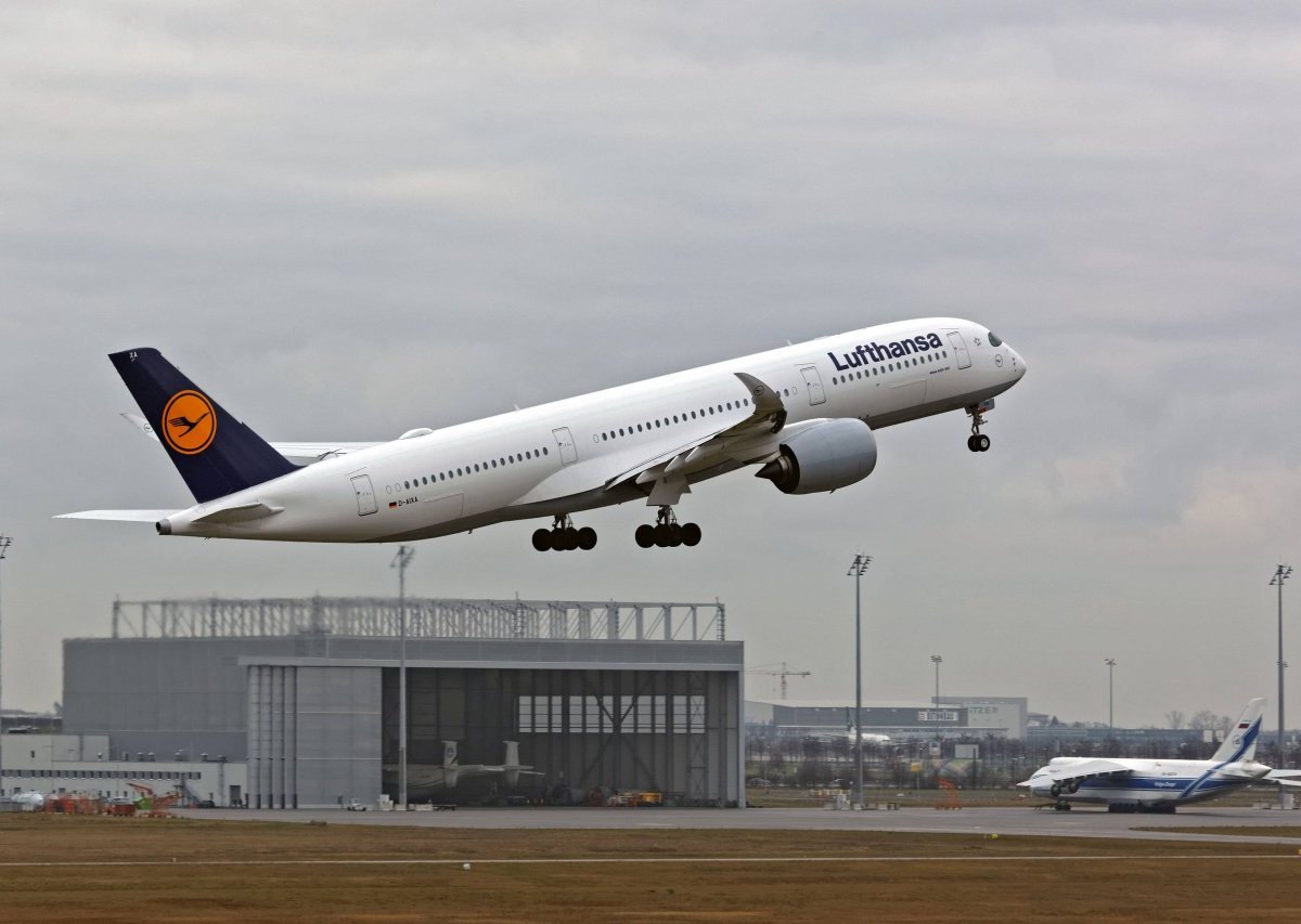 flughafen leipzig halle.jpg