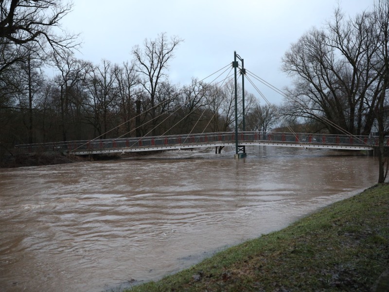 Die Hochwasser-Vorhersagezentrale sagt weiterhin steigende Wasserpegel voraus.