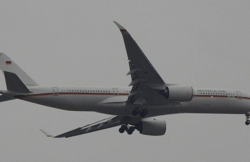 regierungsflieger flughafen erfurt.jpg