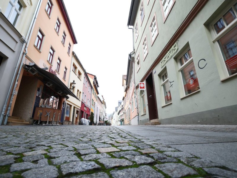 thüringen häuserreihe.jpg