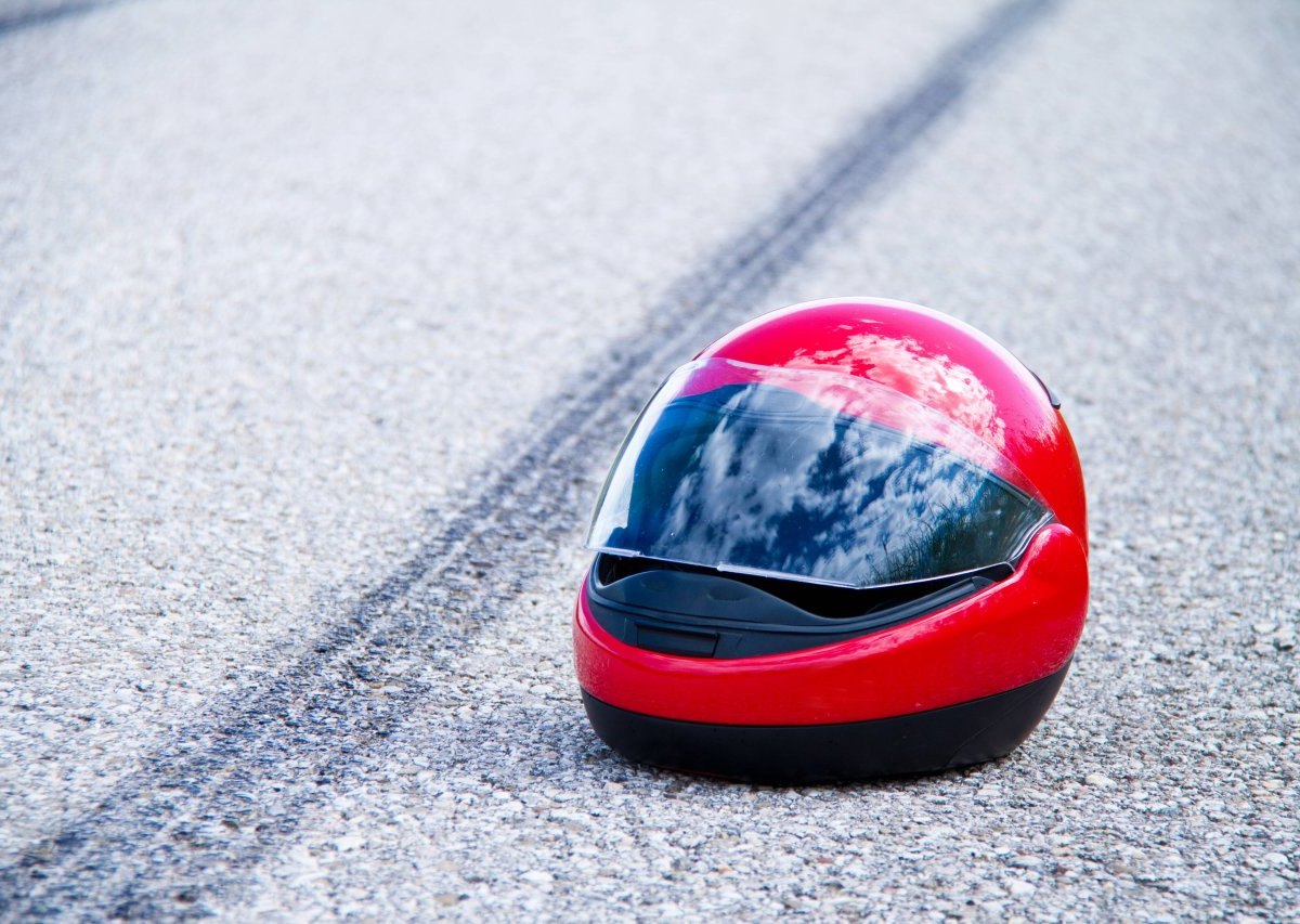 thüringen motorrad unfall helm.jpg