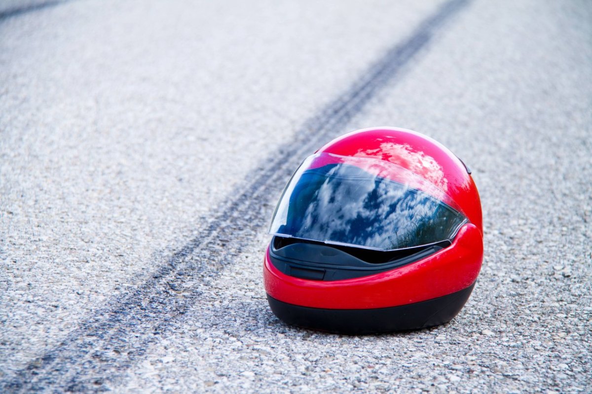 thüringen motorrad unfall helm.jpg