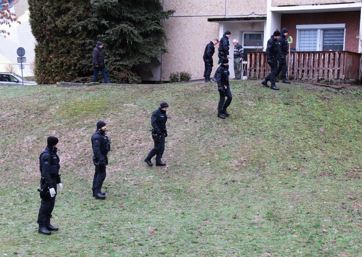 tote-jena-winzerla-polizei-spurensicheruch