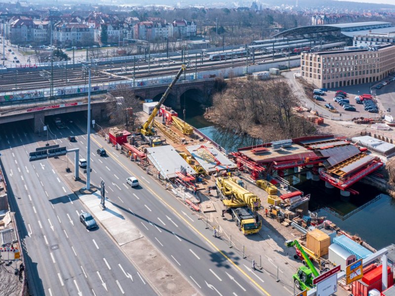 erfurt promenadendeck hauptbahnhof.jpg