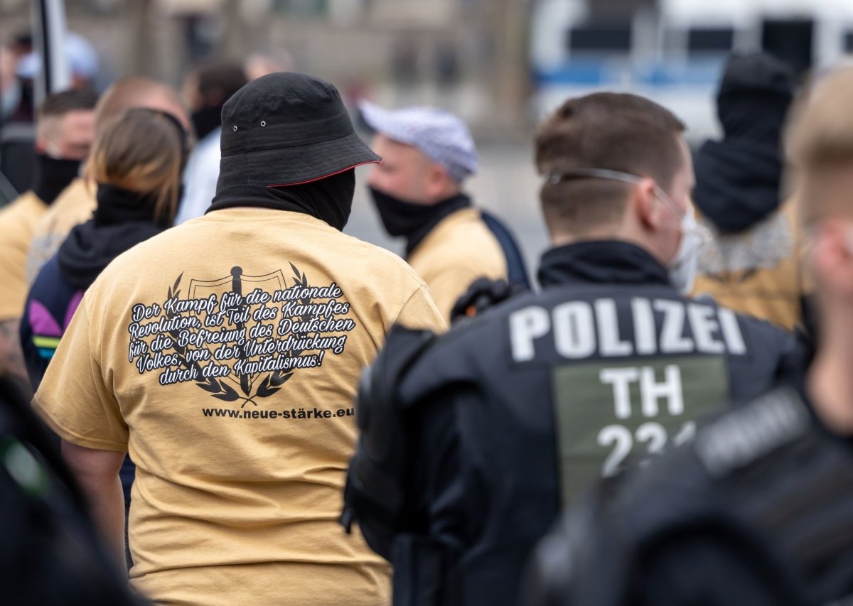 nazis erfurt demo.jpg