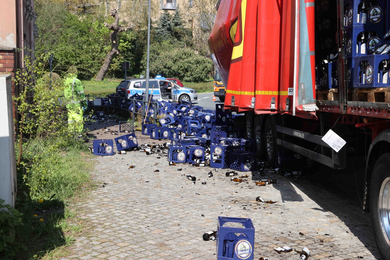 Bier-Drama in Ronneburg (Thüringen)! Die Einsatzkräfte rückten zur Rettungsaktion aus. 