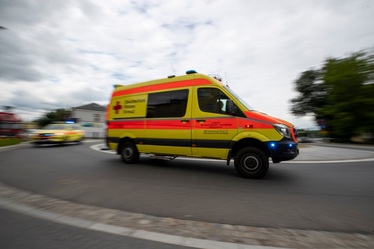 Die Einsatzkräfte konnten nach dem Unfall im Eichsfeld nichts mehr für die verunfallte Frau tun. (Symbolbild)