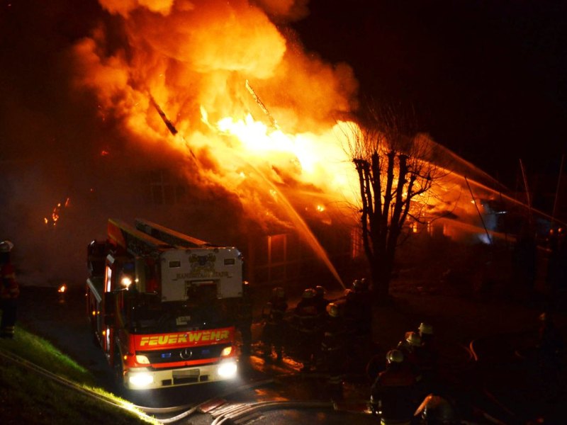thüringen urlaub usedom feuer blitz reetdach